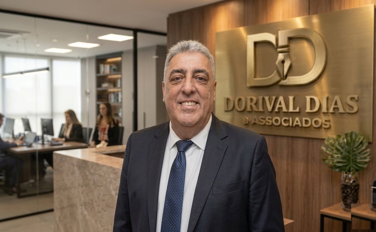 Dr. Dorival Agostinho Dias no escritório
